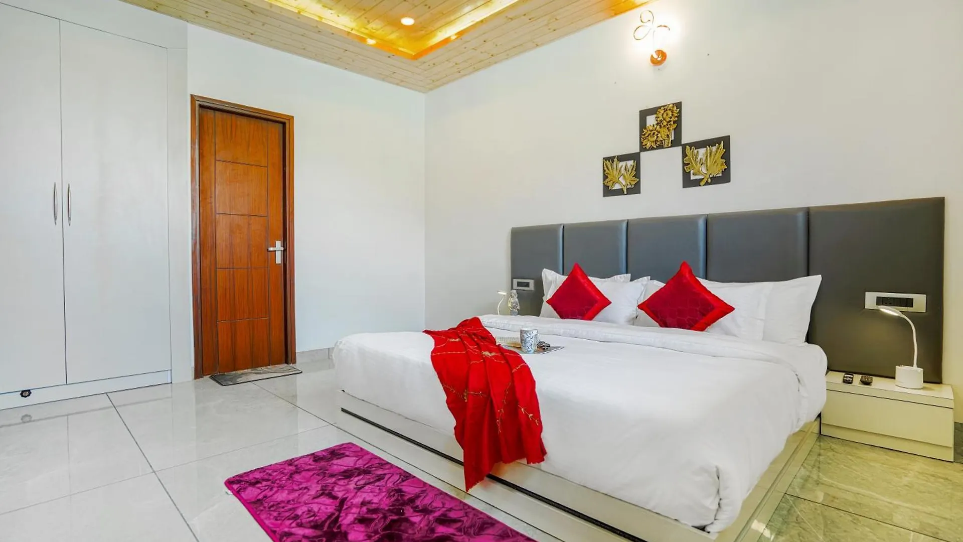 Alaya Stays 3 Bhk Apartment With Hill View - Cliff Trident Shimla